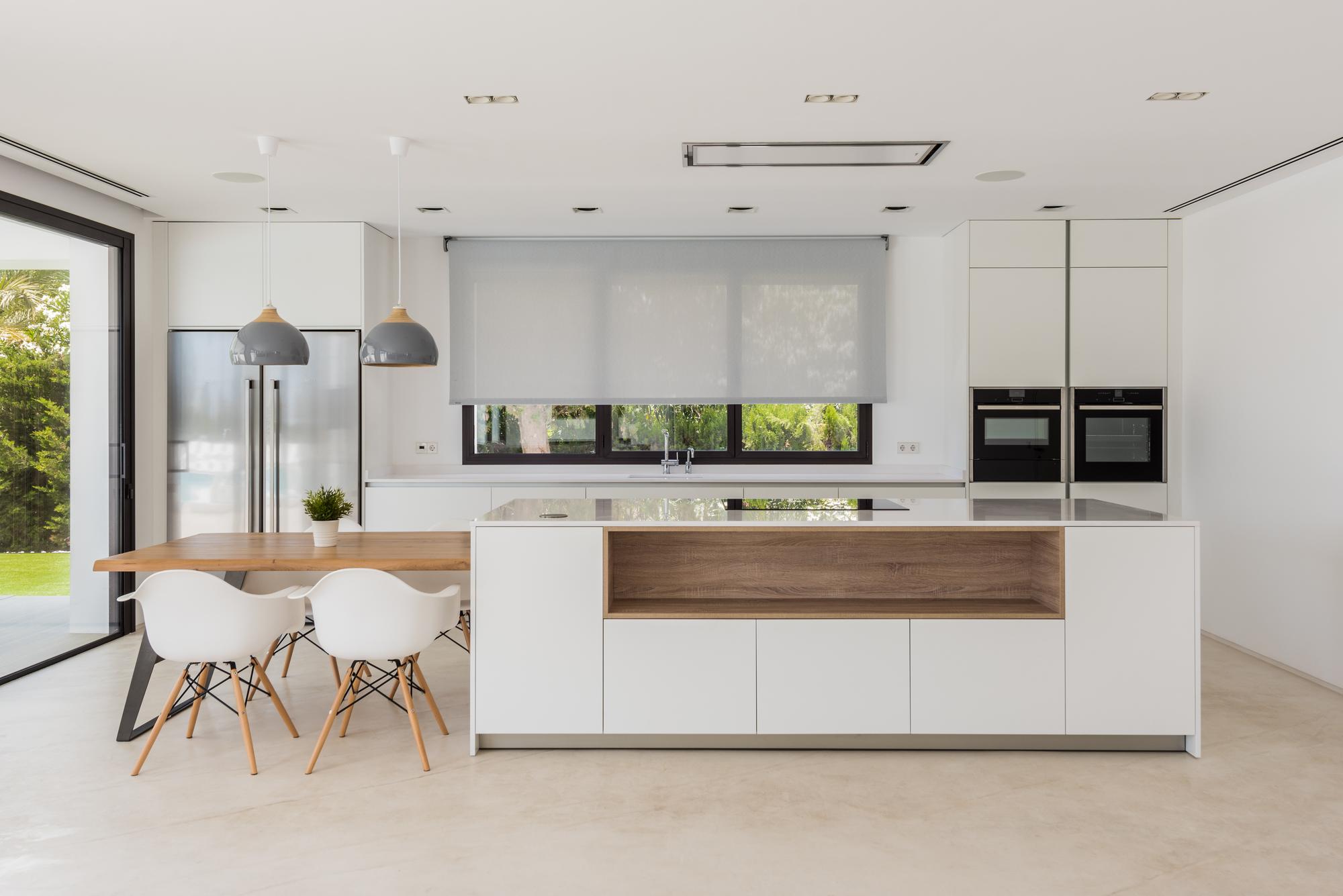 Kitchen with island at Villa El Pilar